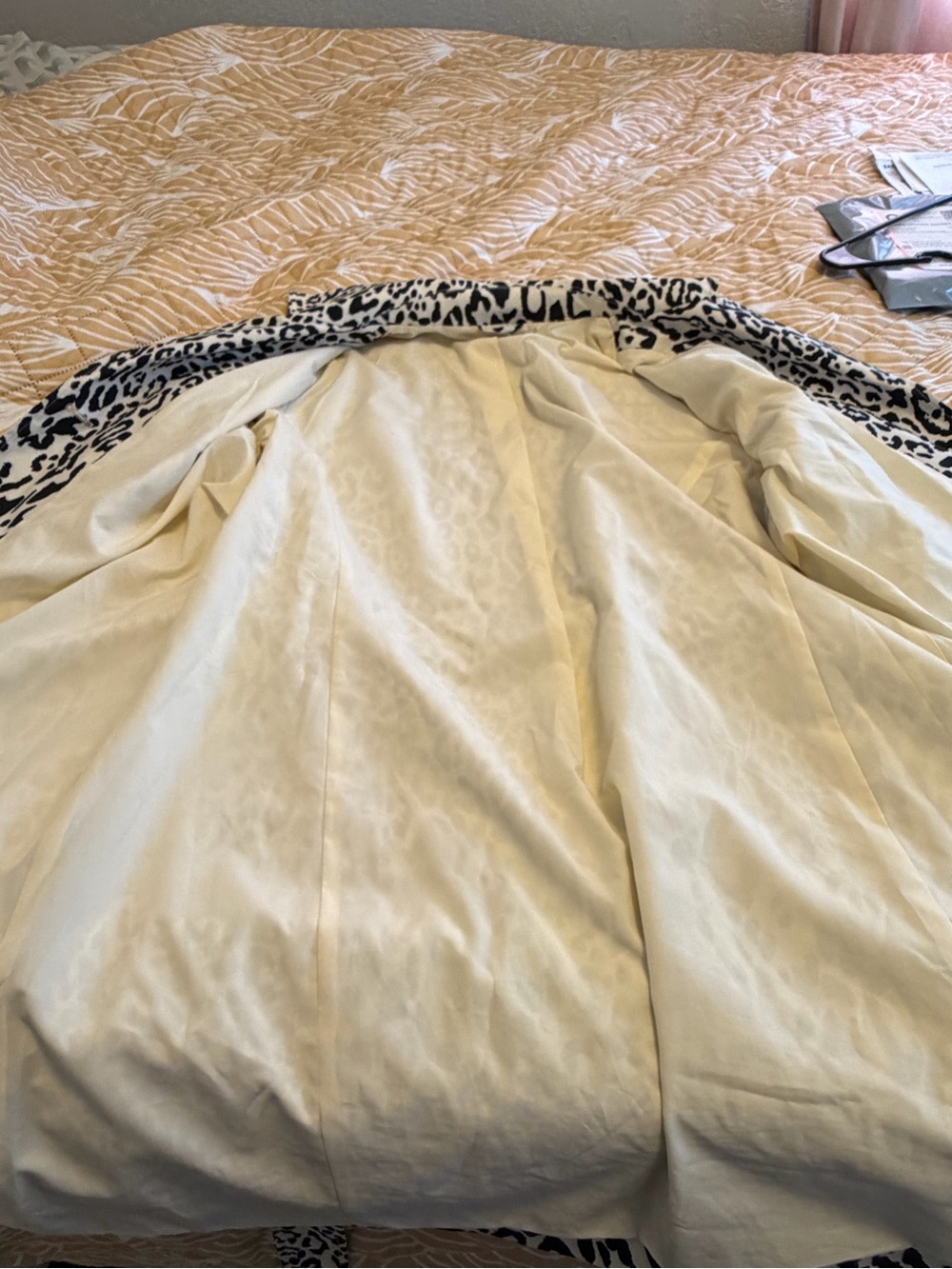 Chico's Black and Cream Leopard Print Trench Coat Size 16/18 - Picture 9 of 9